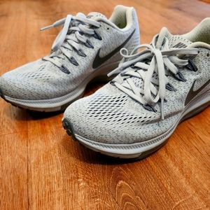 Nike zoom all out size 6 womens